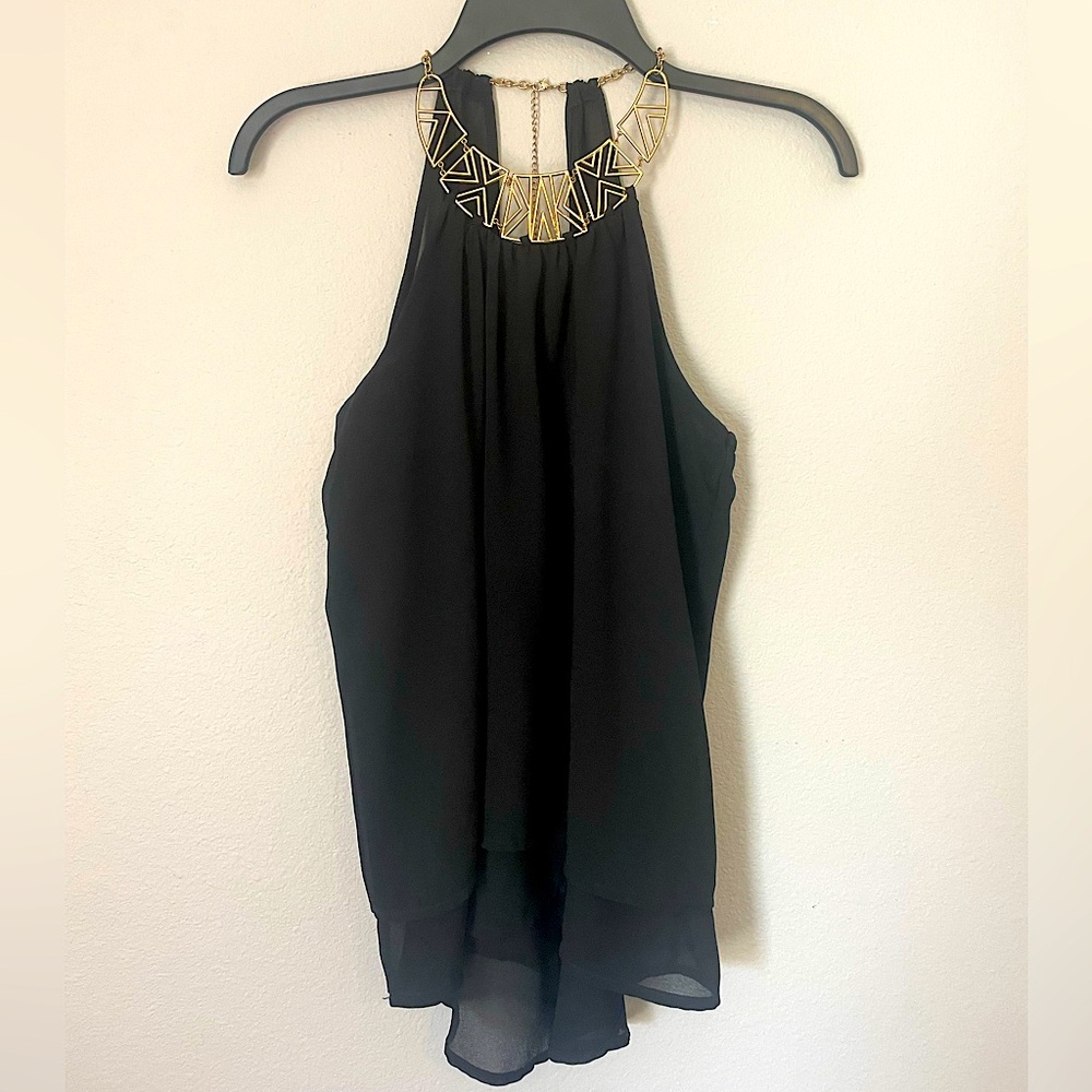 Elegant Black Halter Top 🔥